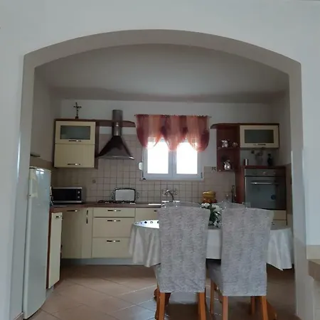 Apartment Longin Lamljana