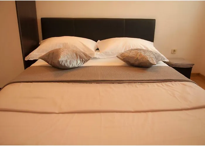 Longin Lamljana Appartement *