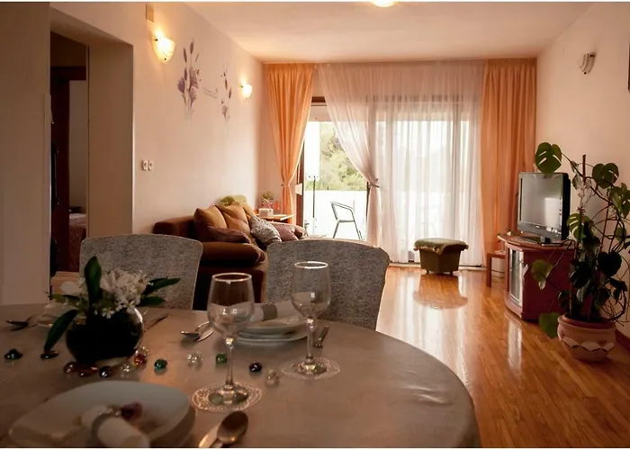 公寓 Longin Lamljana